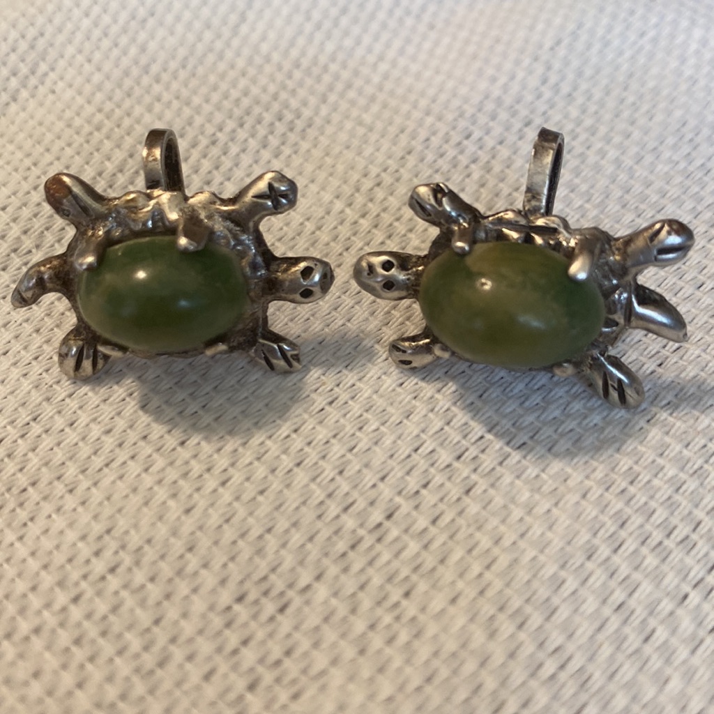 Vintage Dark Green Palm Stone In Silver Turtle Screw Back Earrings